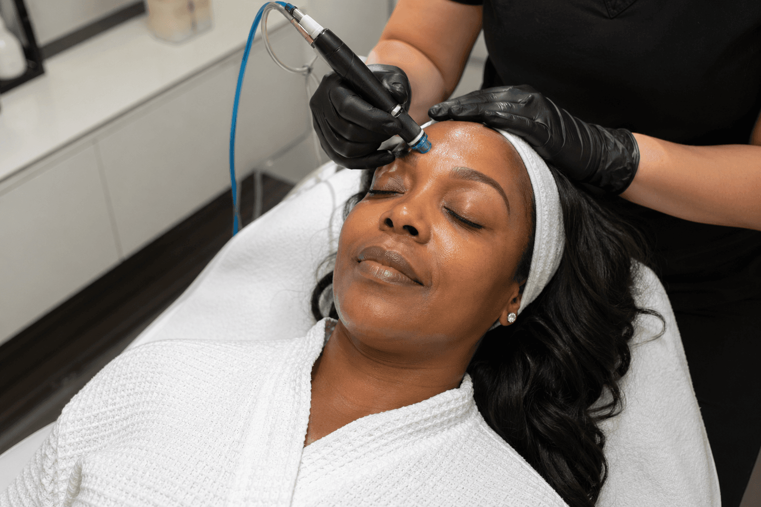 HydraFacial in Detroit: How It Works and Where to Book
